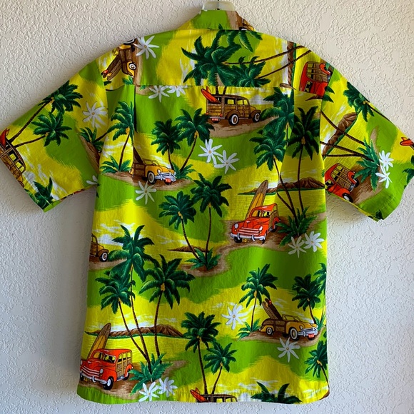 Royal Hawaiian Creations Aloha Shirt - Size Small - Picture 3 of 12